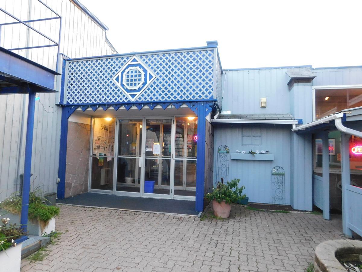 The Lakeview Inn Lac du Bonnet Exterior photo
